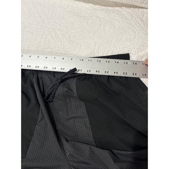 Lululemon shorts men’s Step Back Jump Short  Black LM7AEFS Active Gym Training - Picture 9 of 9